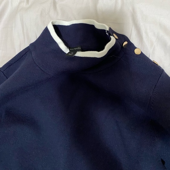 Ann Taylor New without Tags Mock Neck with Side Buttons Sweater Dress, size XS - Picture 5 of 7